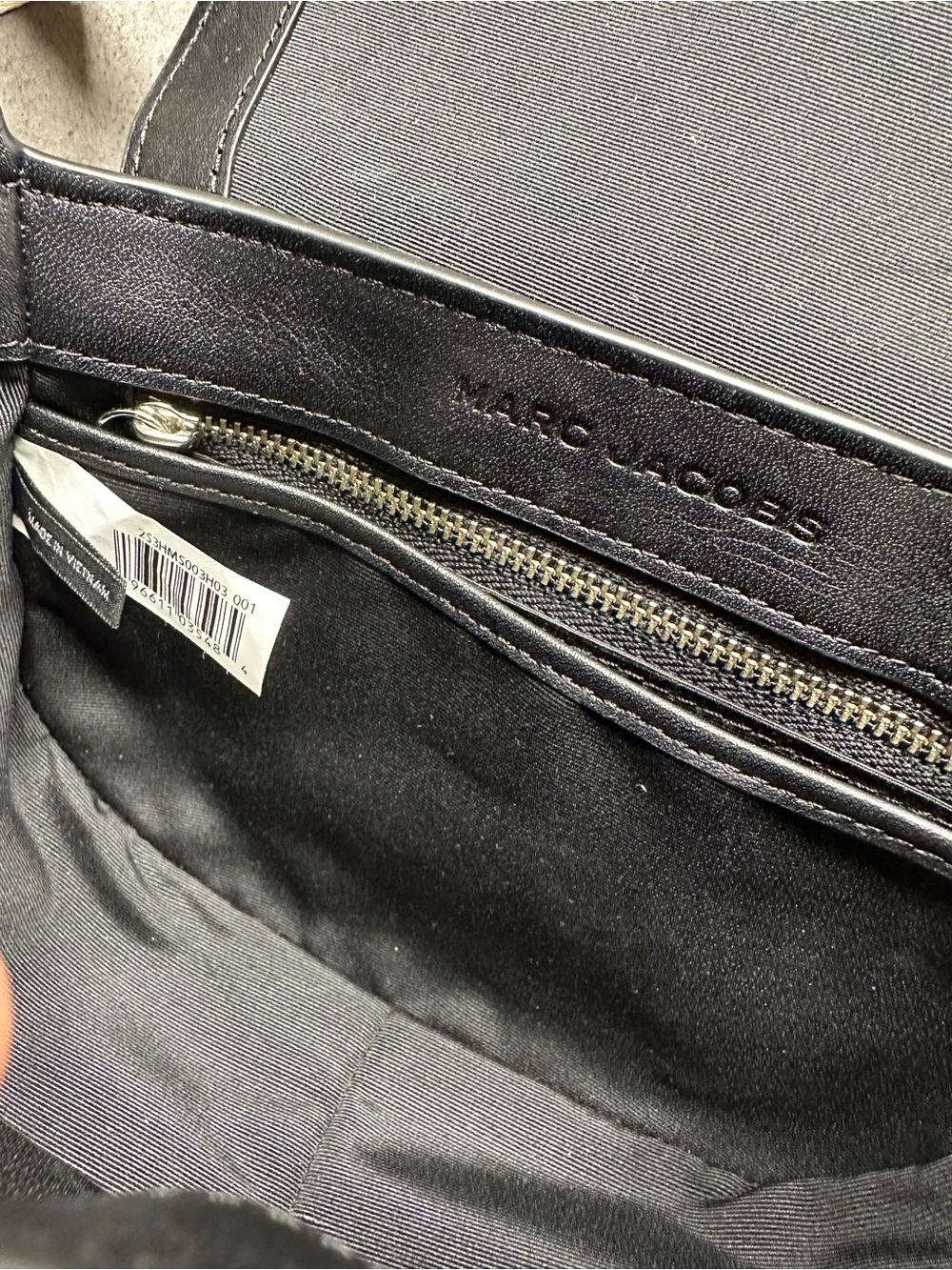 Marc Jacobs The Covered J Marc Saddle Bag Black Leather Crossbody - Picture 6 of 7